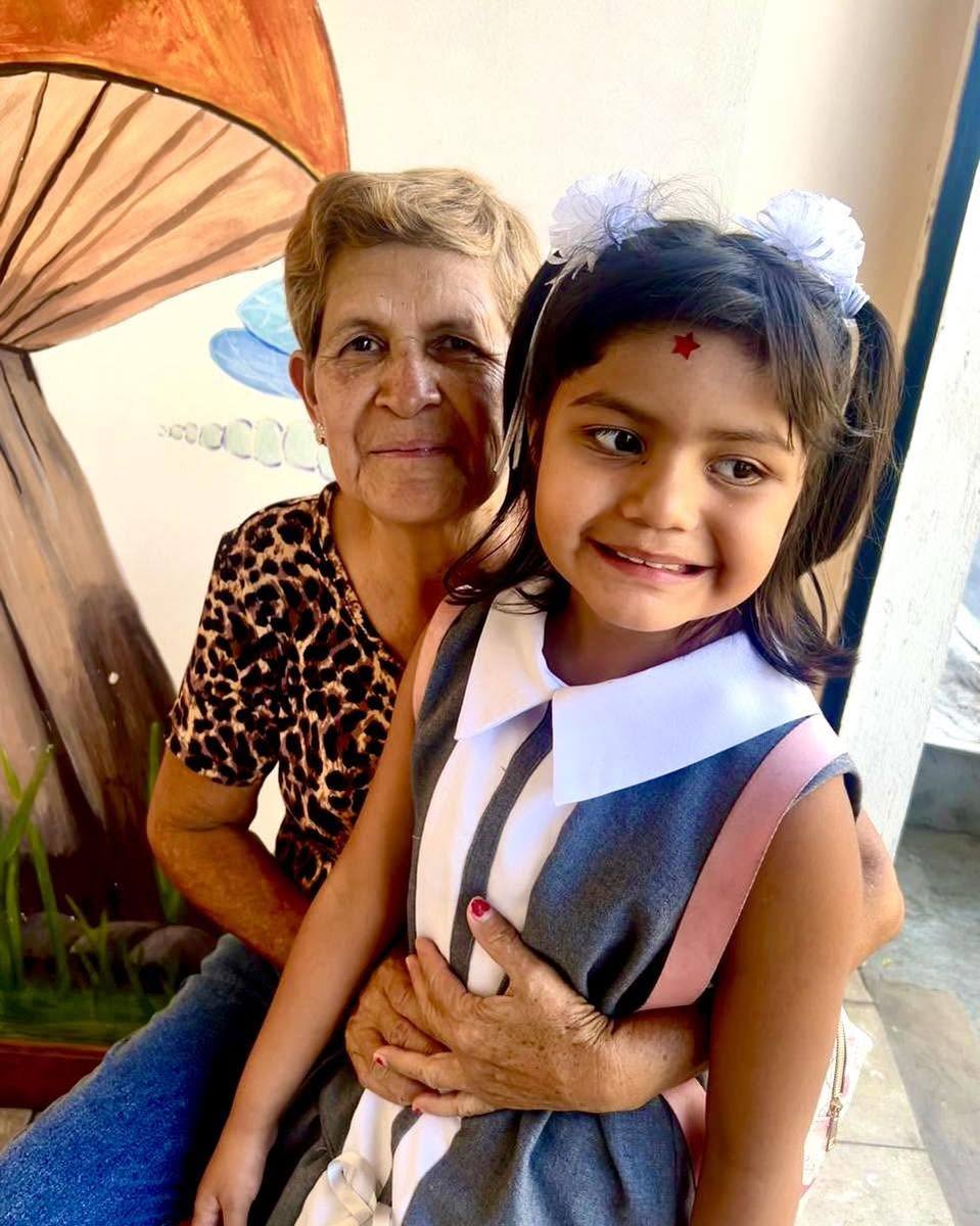 Con la abuelita